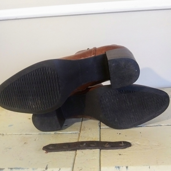 Naturalizer Leather Ankle Boot - Picture 8 of 12